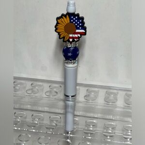 Beadable pen